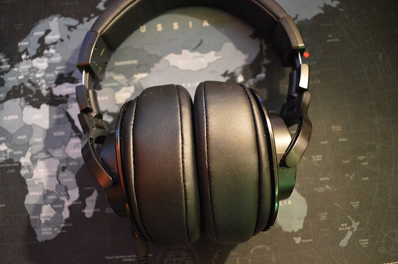 Replacement Pads and How They Change a Headphone’s Tuning