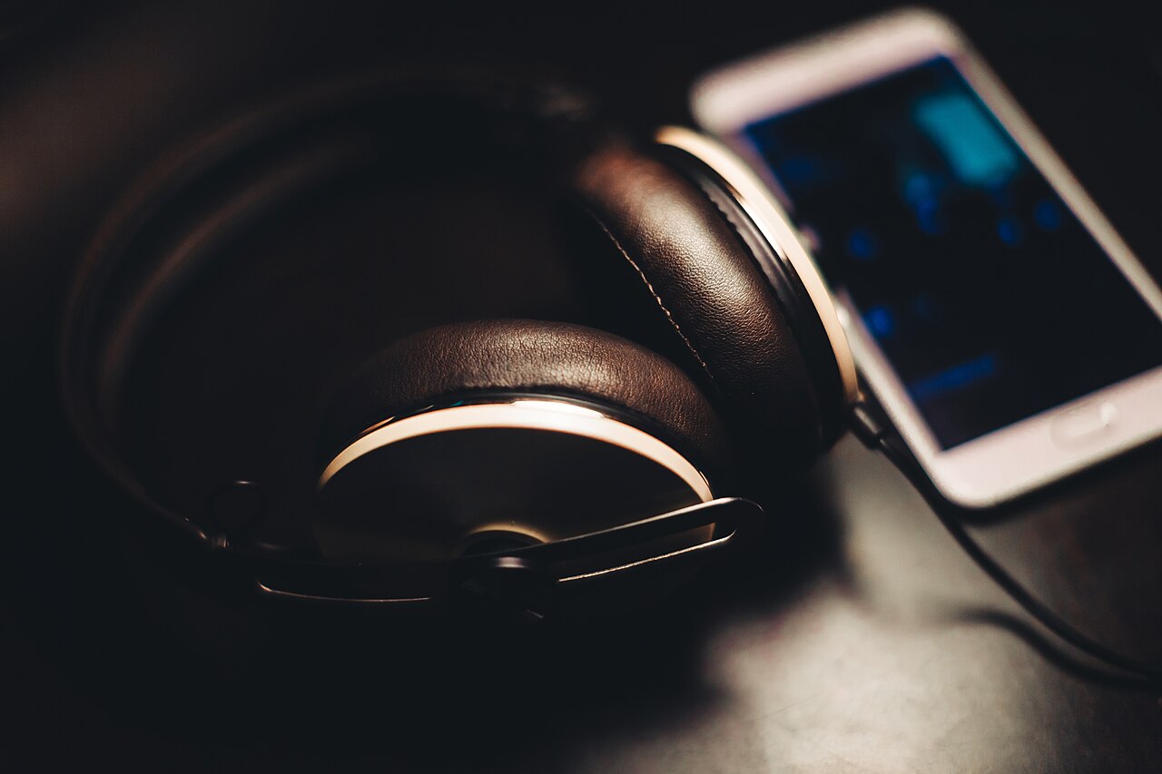 Active Noise Cancellation in Earbuds: What the Spec Sheet Leaves Out