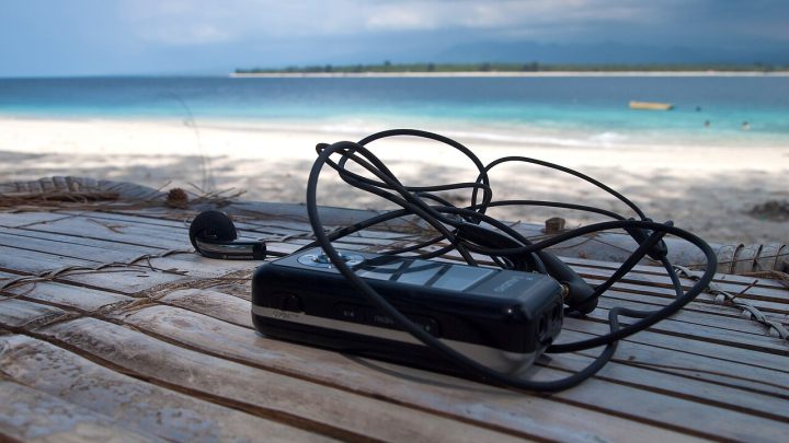 Keeping In-Ears Clean Without Damaging the Driver or Filter Mesh
