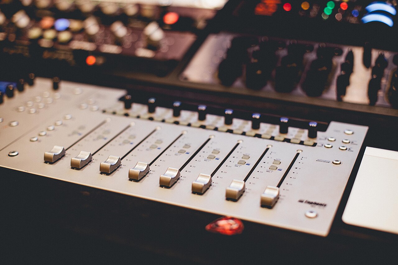 Audio Interface Basics: Preamps, Converters and Latency